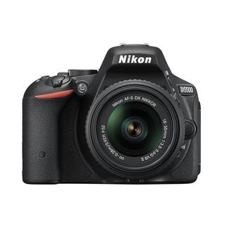 Nikon D5500 + AF-S DX 18-55mm f/3.5-5.6G VR II + Estojo + Stick