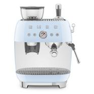 Máquina de Café Expresso Manual Smeg Anni 50 EGF03PBEU de 1650 W e de 15/20 bar – Azul Céu Polido
