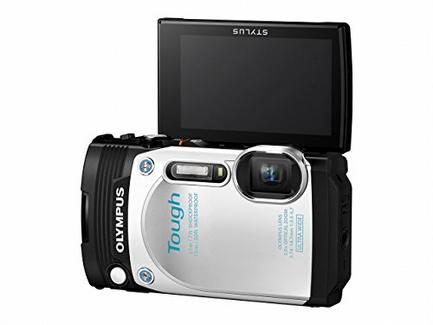 Máquina Fotográfica Compacta OLYMPUS TG-870 (Branco – 16 MP – ISO 100 a 6400 – Zoom Ótico: 5x)