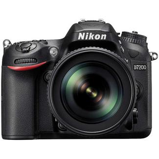 Nikon D7200 + AF-S DX 18-105mm f/3.5-5.6G ED VR