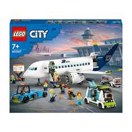 LEGO City Big Vehicles 60367 - Avião de Passageiros