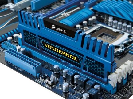 Memória RAM DDR3 CORSAIR 4 GB (1600 MHz – CL 9 – Azul)