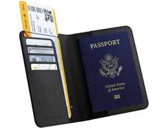 Capa SATECHI Passporte Cover with FindMy