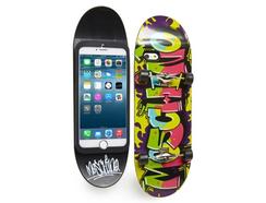 Capa MOSCHINO Skateboard iPhone 6, 6s